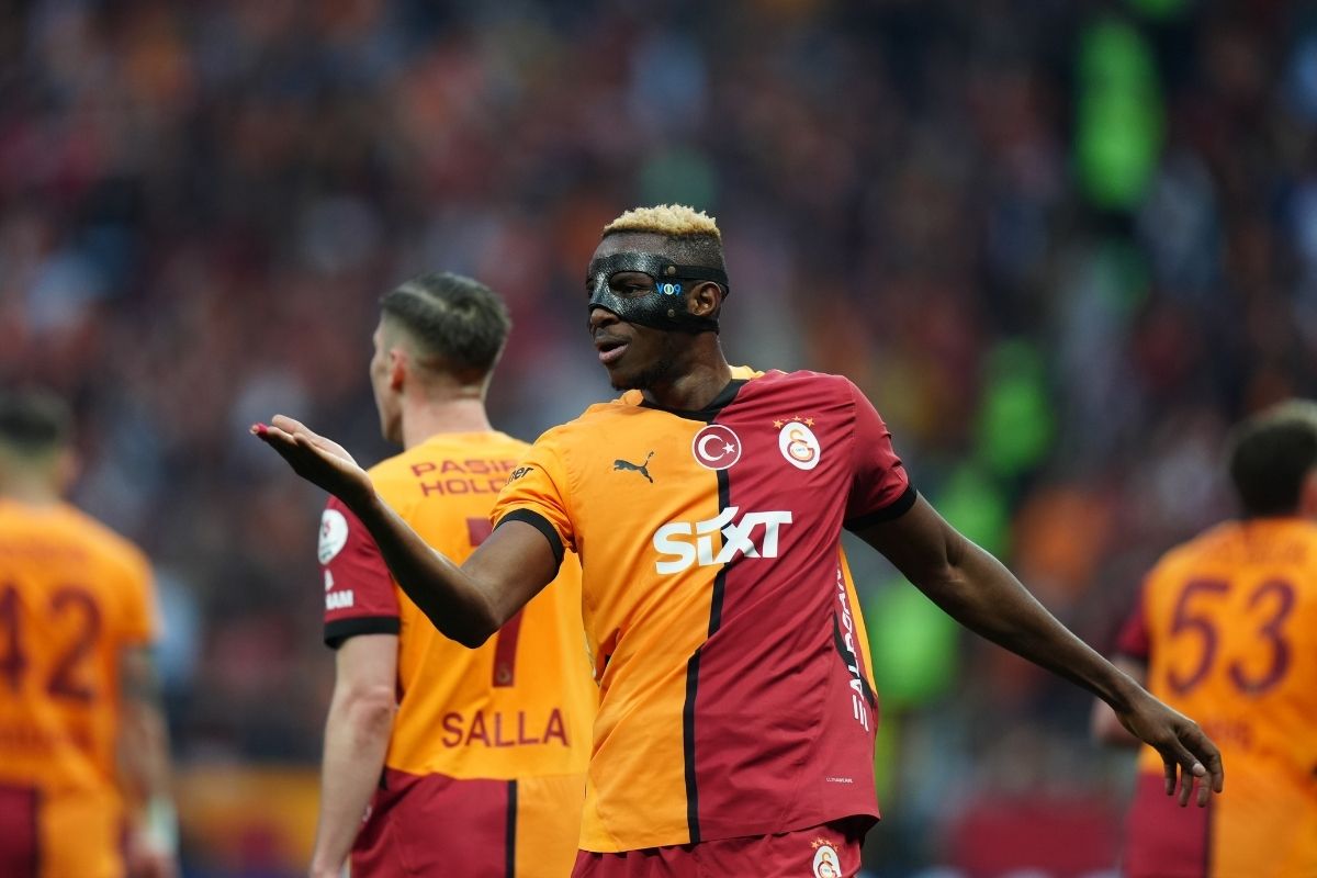 Galatasaray ilkyarıda attığı gollerle Sivasspor'u yendi, Victor Osimhen rekor kırdı