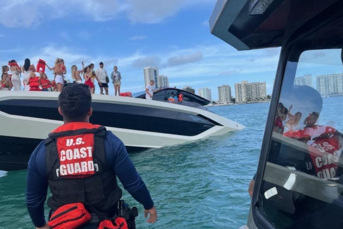 Onlarca influencer'ın bulunduğu Lamborghini marka lüks yatta alabora paniği