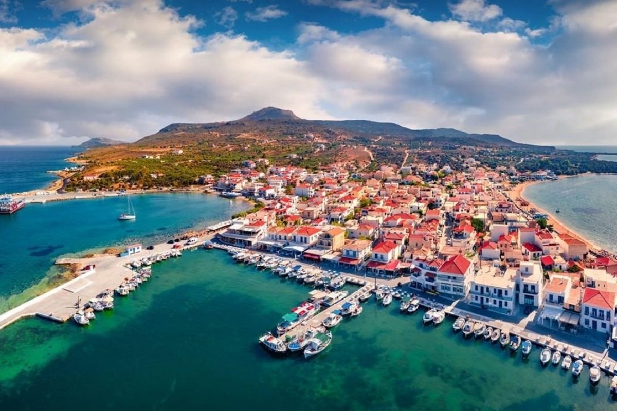 Elafonisos Adası’ndan doktor açığını kapatmak için aylık 700 euro teşvik ve konut desteği