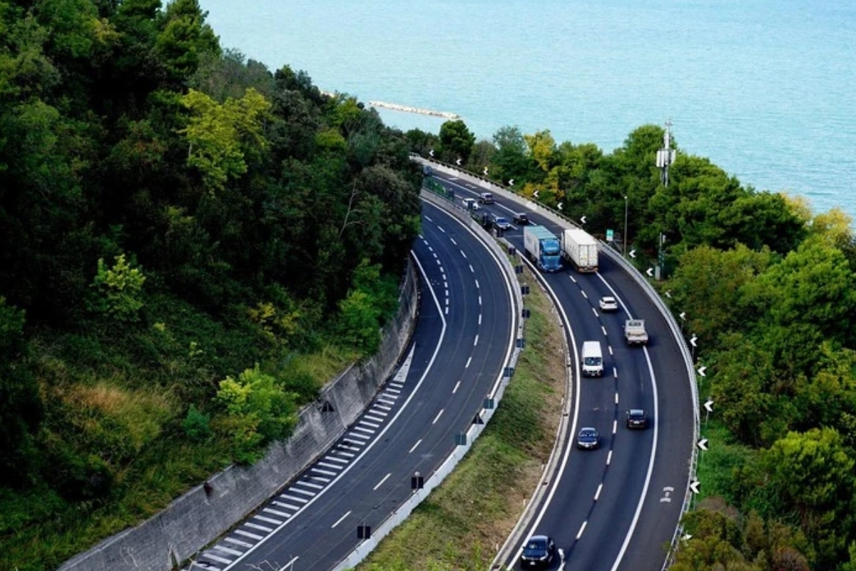 Çinli dev, Hırvatistan'daki otoyolu 160 milyon euroya inşa edecek