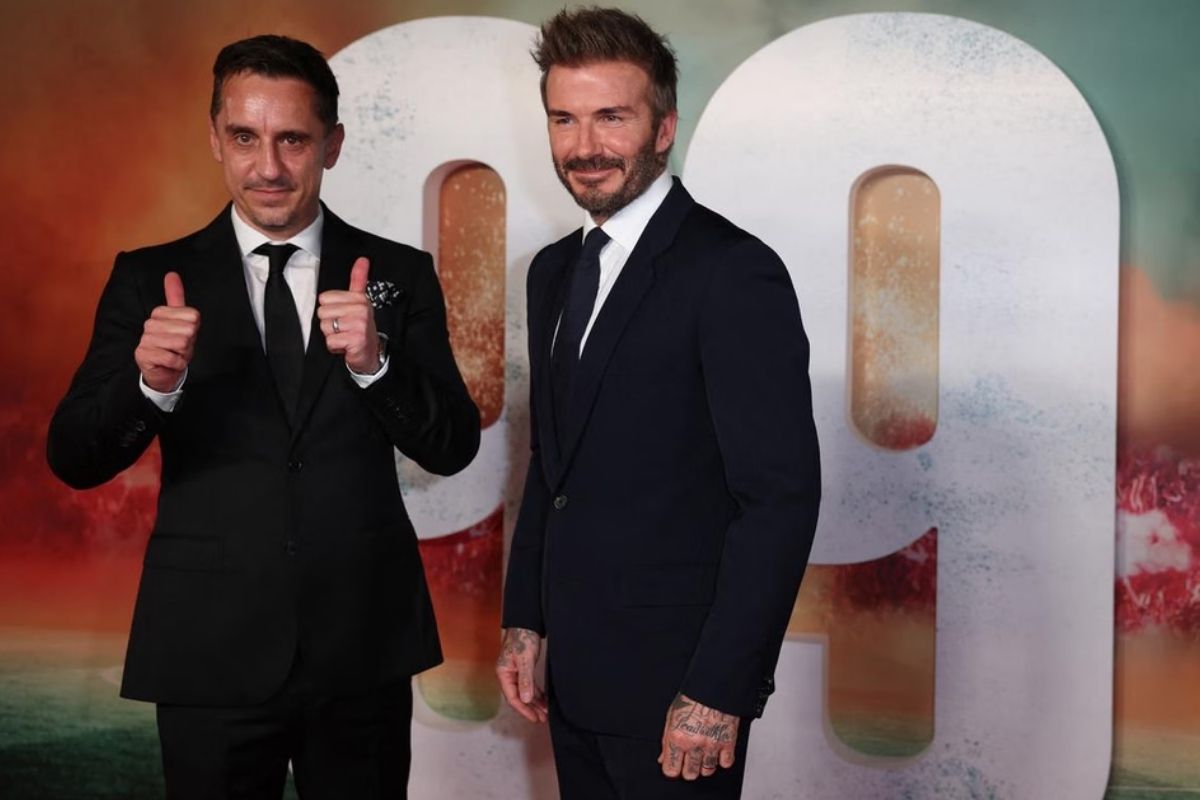 David Beckham ve Gary Neville, İngiltere'de Salford City Kulübü'nü satın aldı
