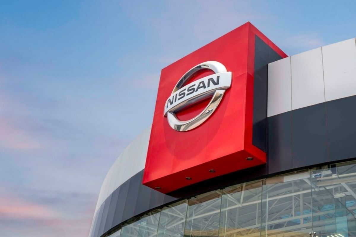 Nissan, Güney Japonya'da 1.1 milyar dolarlık elektrikli araç bataryası fabrikası planından vazgeçti
