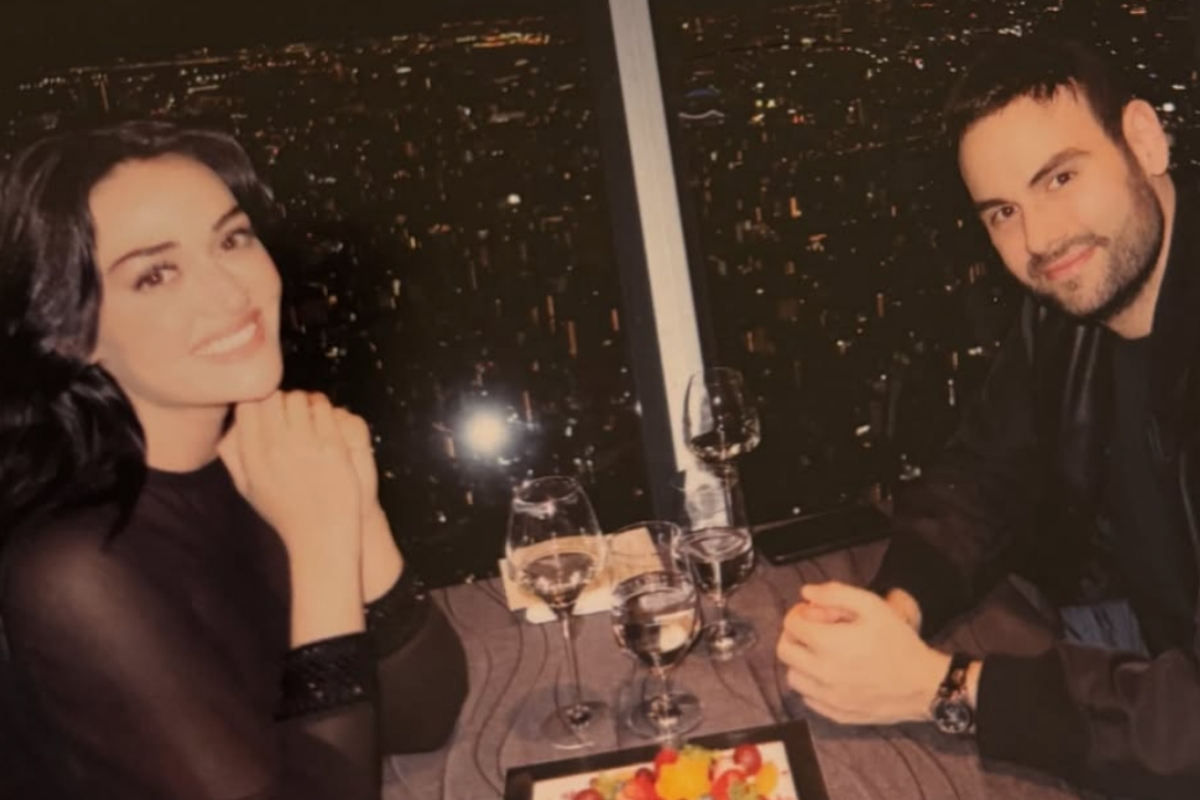 Esra Bilgiç ve Faruk Sabancı aşkı tam gaz, Japonya'yı karış karış gezdiler