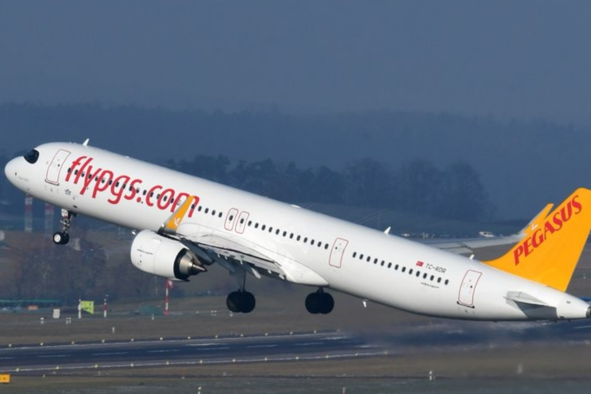İstanbul-Londra seferi öncesi uçakta gergin anlar: Pilot kuleye 'polis gerekli' dedi