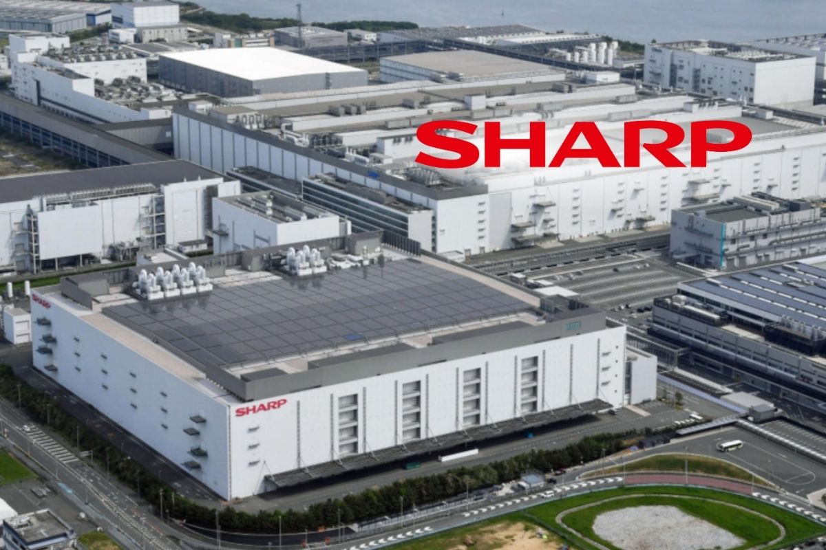 Japon teknoloji devi Sharp, Osaka’daki LCD fabrikasını kapatmasının ardından Kameyama’daki fabrikasını da devrediyor
