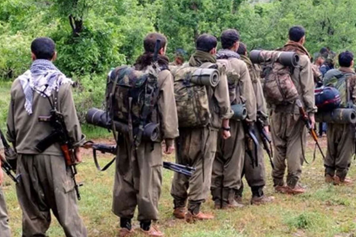 PKK kongre sonrası silah bırakma kararı alındığını ve kendisini feshettiğini açıkladı