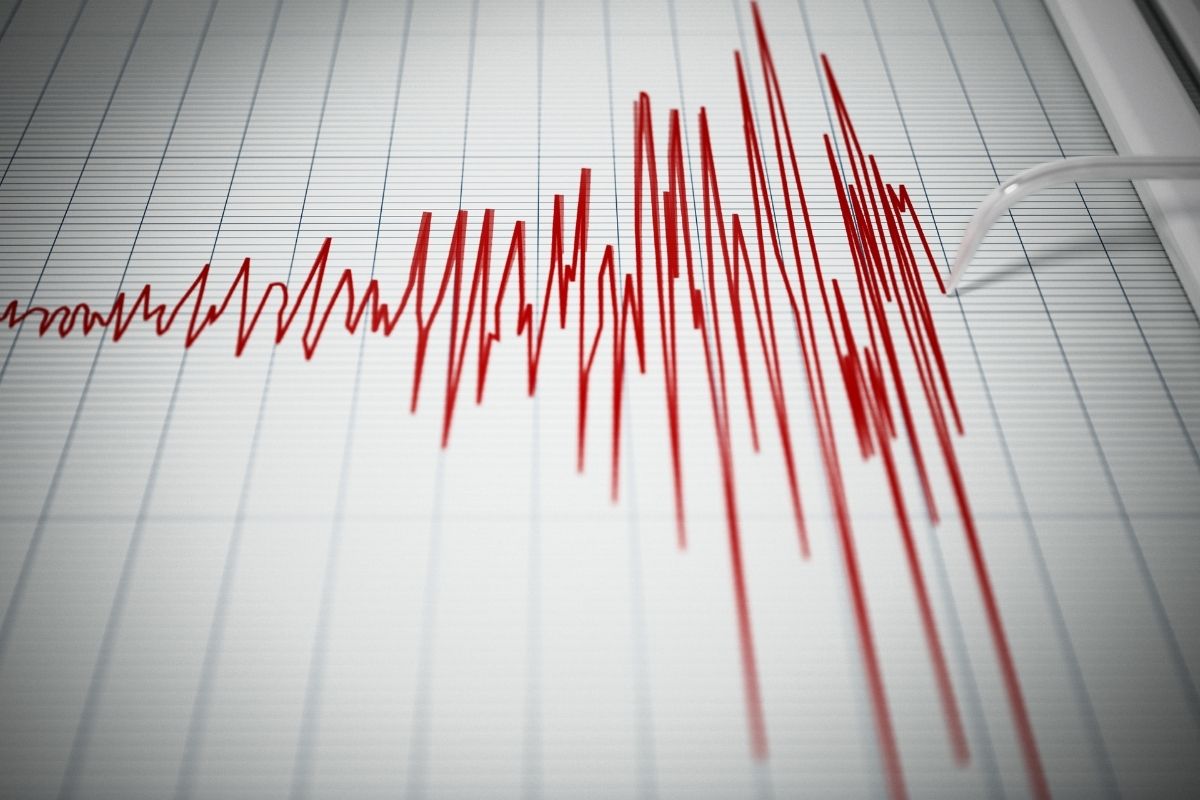 Ege Denizi'nde 4,9 büyüklüğünde deprem