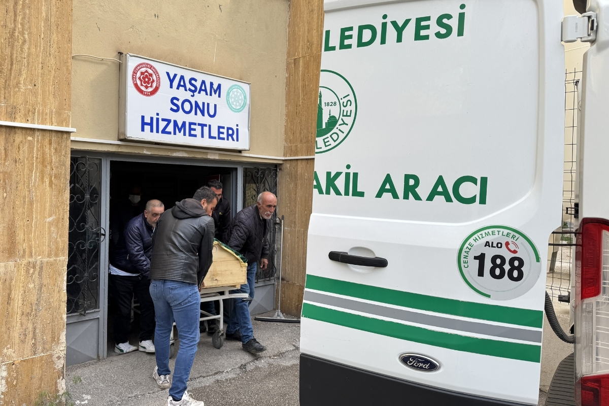 Kirim Kongo Kanamalı Ateşi tedavisi gören kadın öldü
