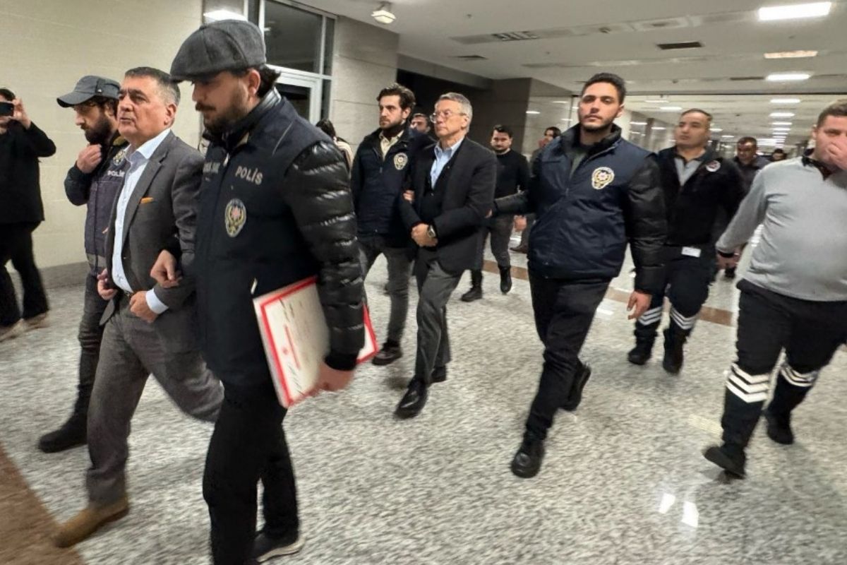 TÜSİAD Başkanı Orhan Turan ve Yüksek İstişare Konseyi Başkanı Ömer Aras hâkim karşısına çıkıyor