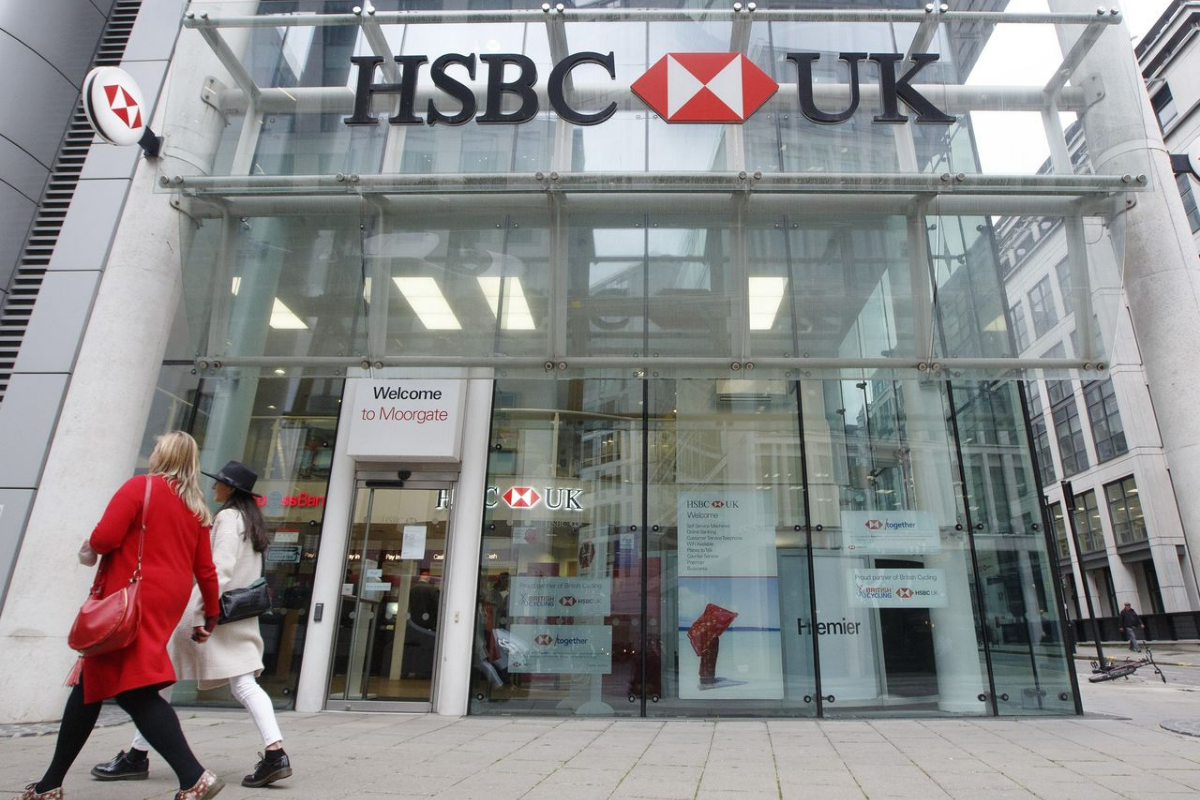 HSBC ofisten çalışana ikramiye verecek