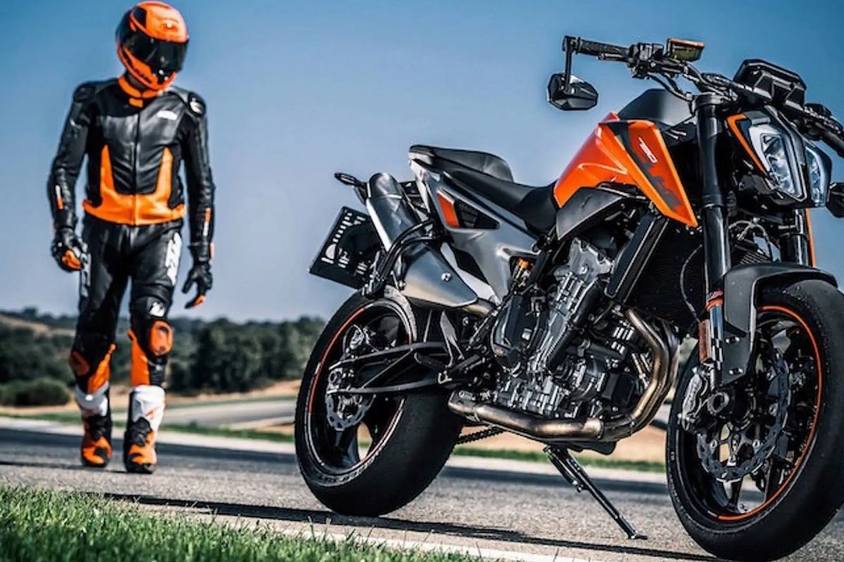 Hintli Bajaj'dan ortağı KTM'yi iflastan kurtarma planı