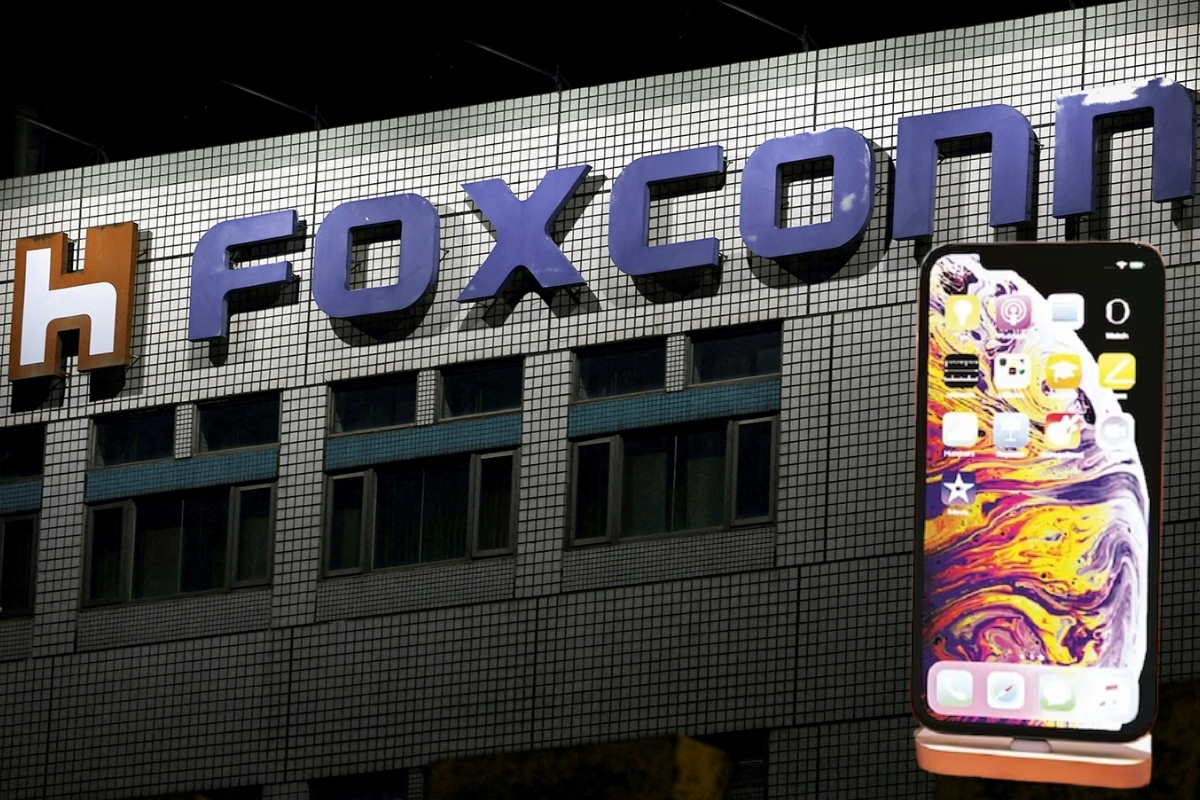 Trump'ın Hindistan'daki üretimini ABD'ye alması için uyardığı Apple tedarikçisi Foxconn, ABD'ye dönmek yerine Hindistan'daki yatırımlarına hız verdi