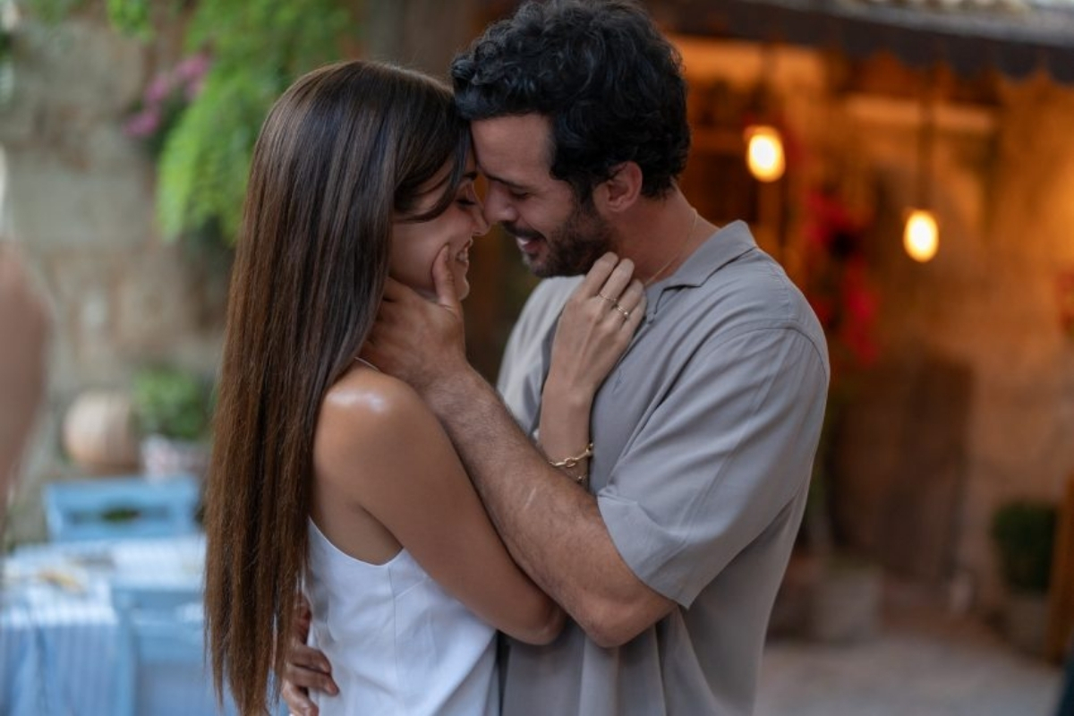 Hande Erçel ve Barış Arduç üçüncü kez dizi partneri oluyor