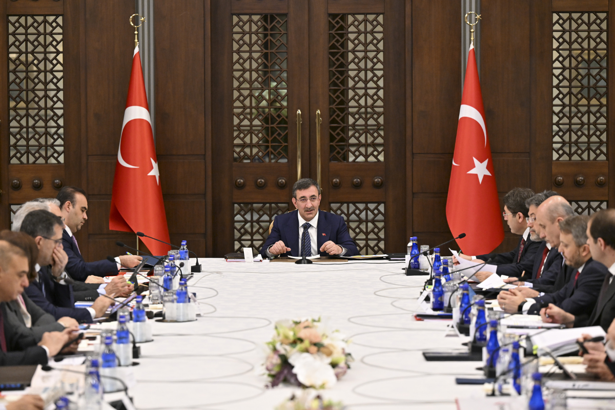 Cumhurbaşkanı Yardımcısı Cevdet Yılmaz: Küresel ekonomideki zorluklara rağmen Türkiye, uluslararası yatırımcılar için halen cazip