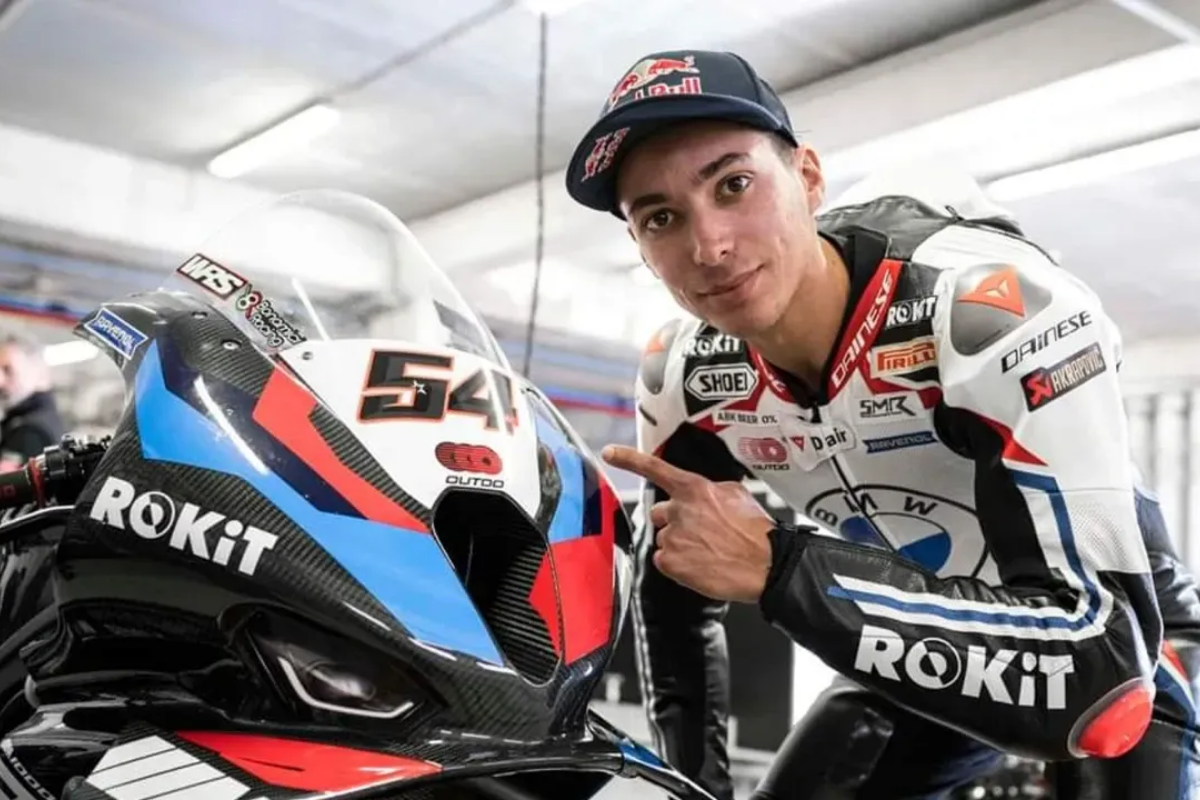 Son Superbike şampiyonu Toprak Razgatlıoğlu'nun gelecek yıl Yamaha Pramac ile MotoGP'de yarışacağı öne sürüldü