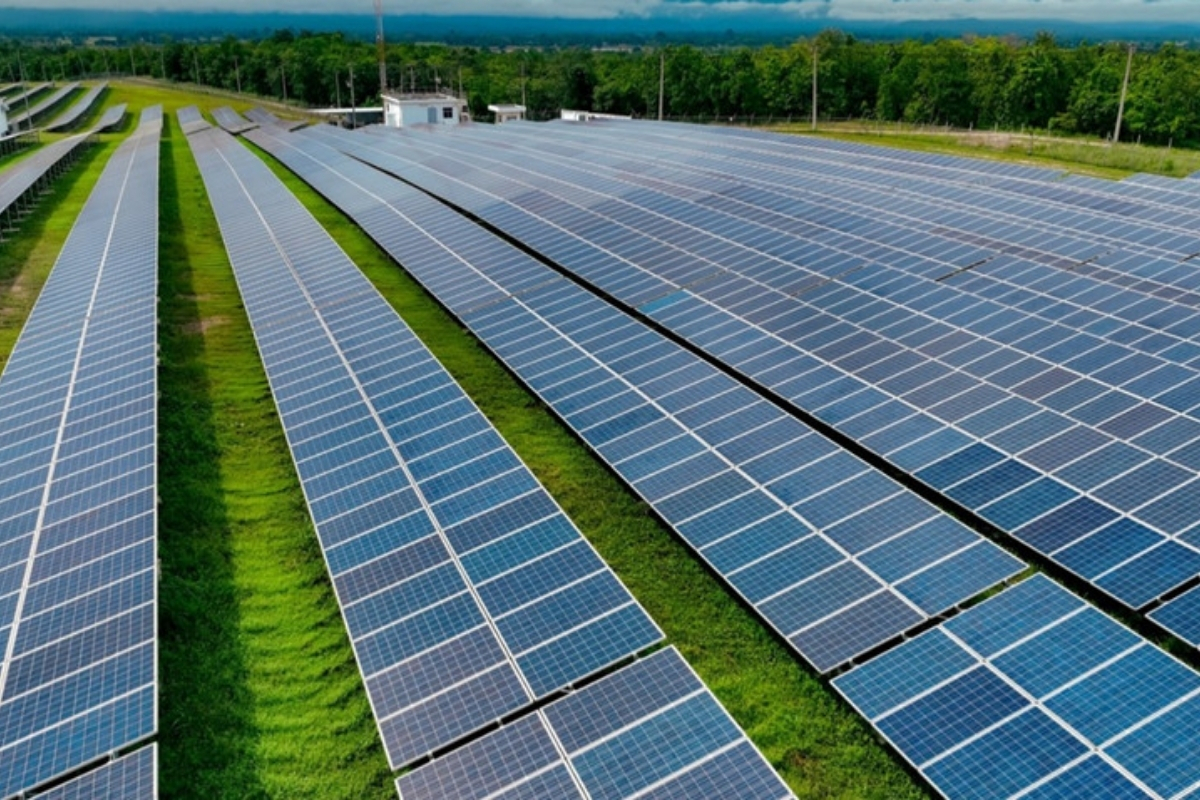 Suudi Arabistan şirketi ACWA Power'dan Türkiye'ye 2 milyar dolarlık güneş enerjisi yatırımı