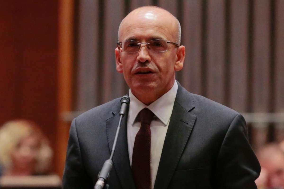 Hazine ve Maliye Bakanı Mehmet Şimşek, resmi temaslarda bulunmak üzere Lüksemburg’a gitti