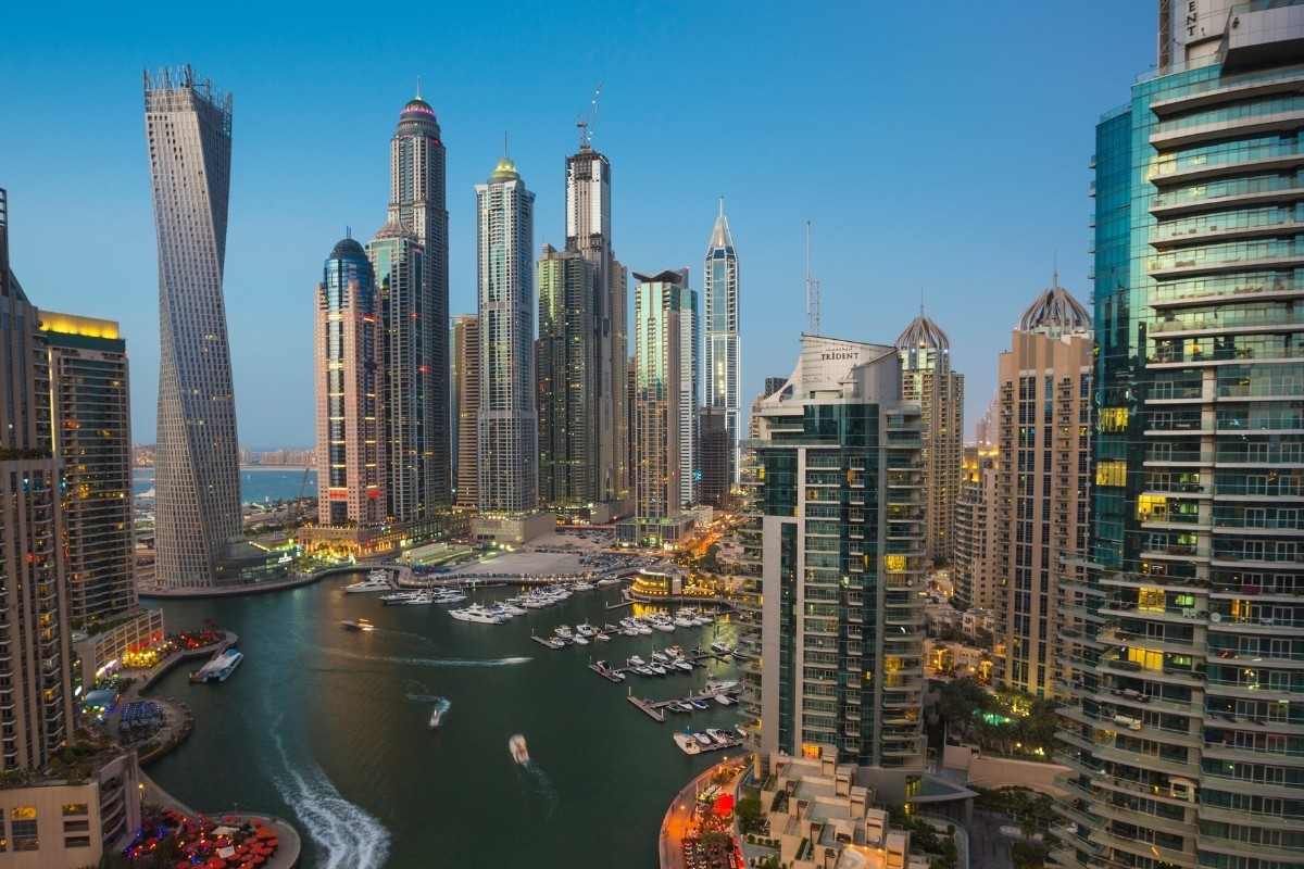 ABD, Kanada ve İngiltere’de vize engelleri artıyor: Türk öğrenciler Almanya, Dubai ve online eğitime yöneliyor