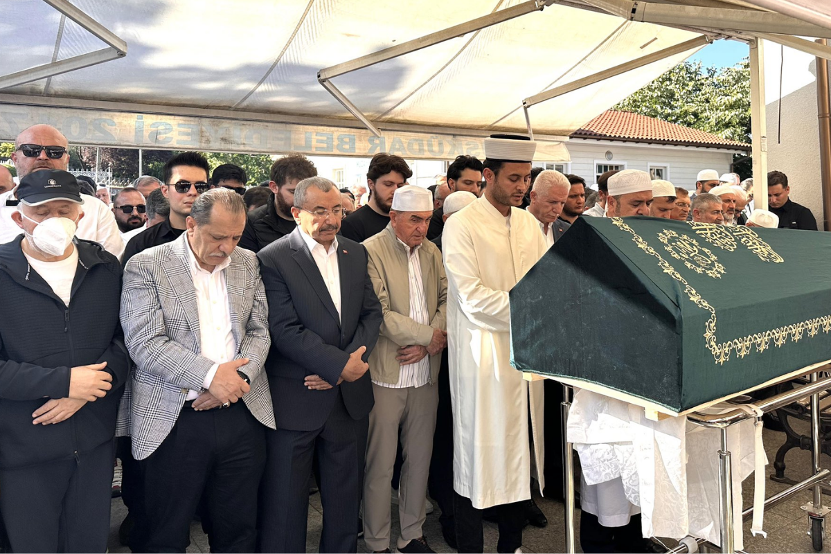 Sinpaş Yönetim Kurulu Başkanı Avni Çelik'in amcası ve Sinpaş GYO Genel Müdürü Mahmut Çelik'in babası Hacı Mustafa Çelik son yolculuğa uğurlandı