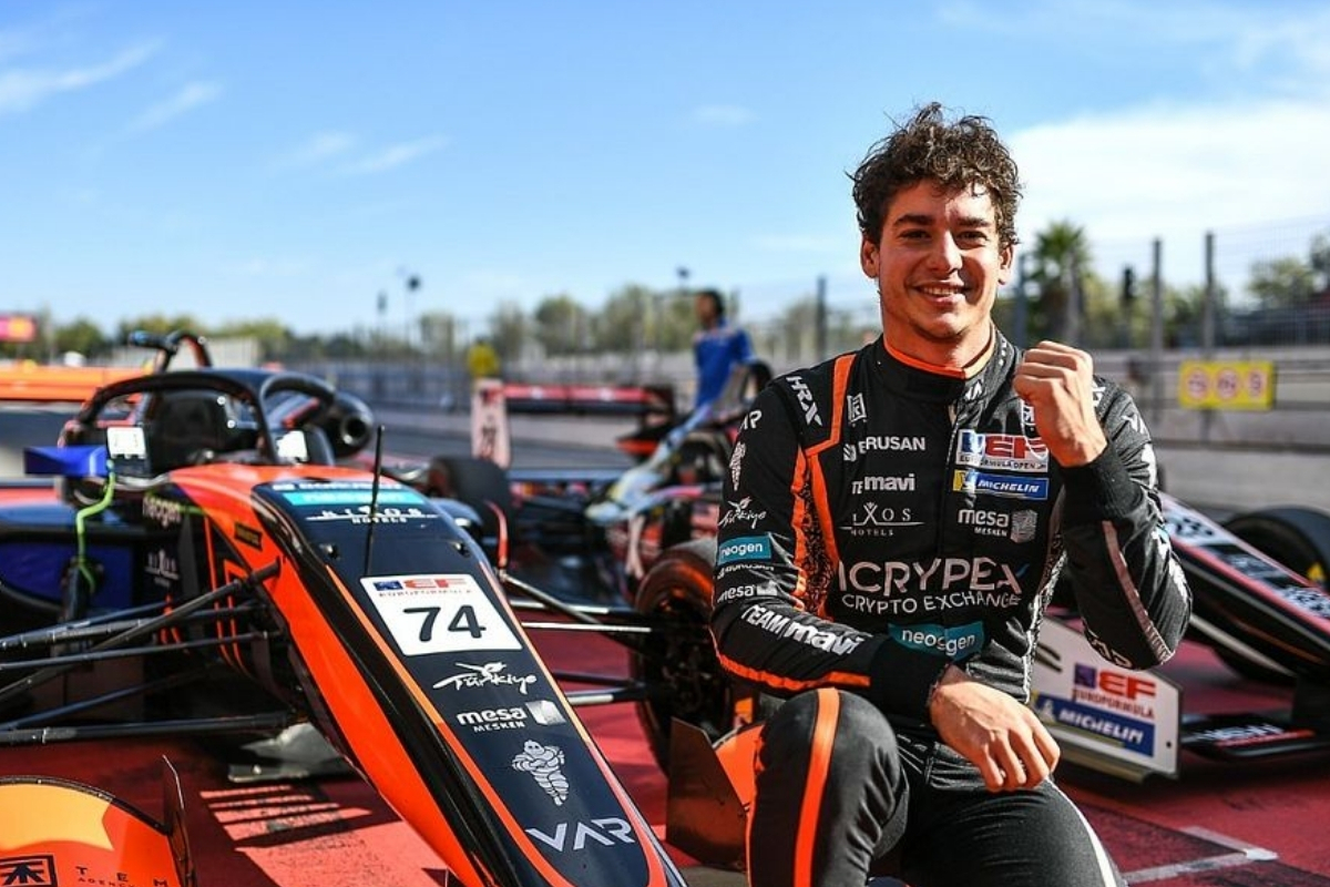 Otomobil sporcusu Cem Bölükbaşı, Le Mans 24 Saat Yarışı'na katılacak