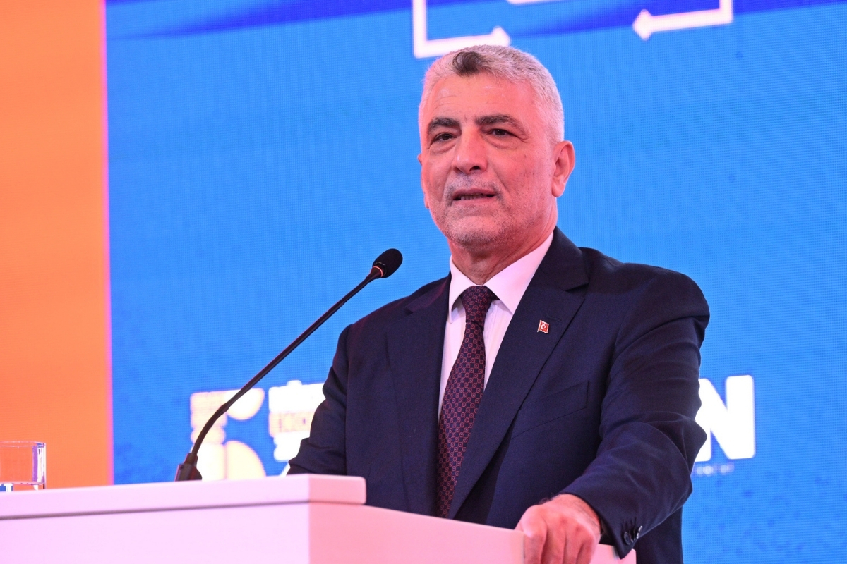 Ticaret Bakanı Ömer Bolat: Türkiye yüzde 2 büyüdü, iyi ile kötüyü ayırt edin, mukayese yapın