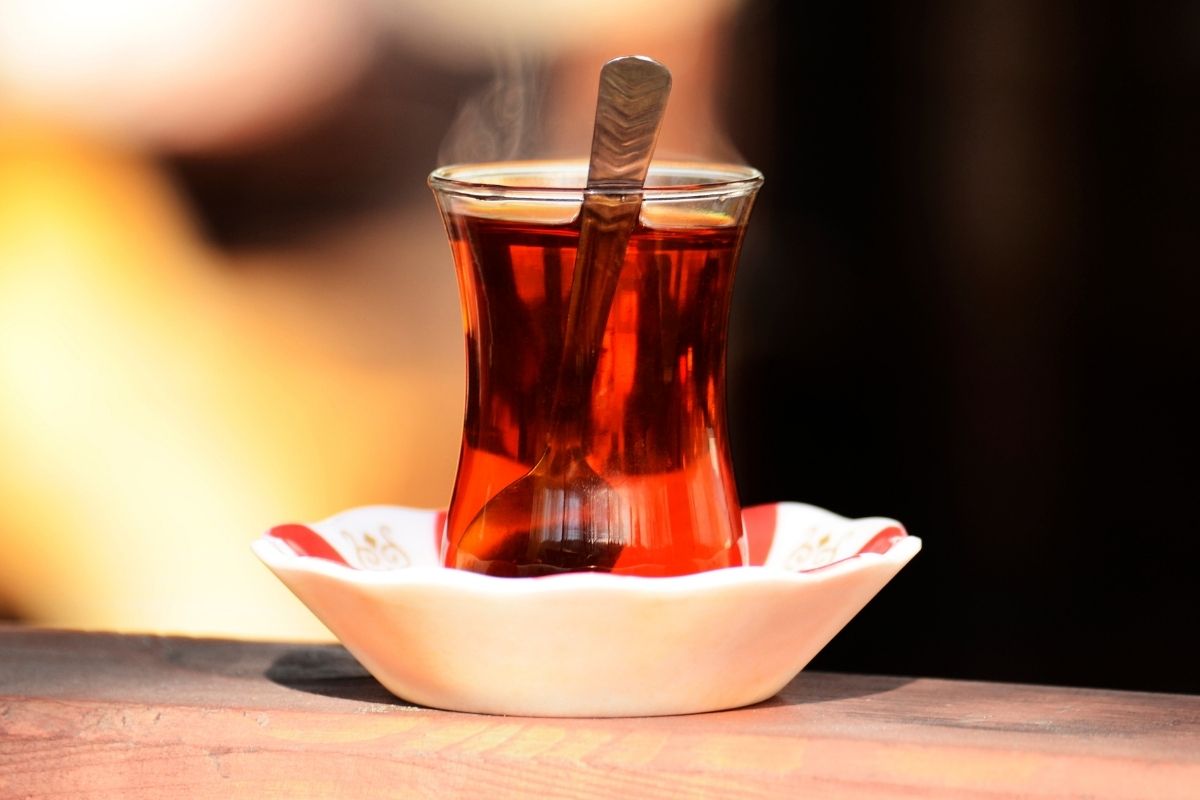 Çaya yüzde 15 oranında yılın ilk zammı geldi