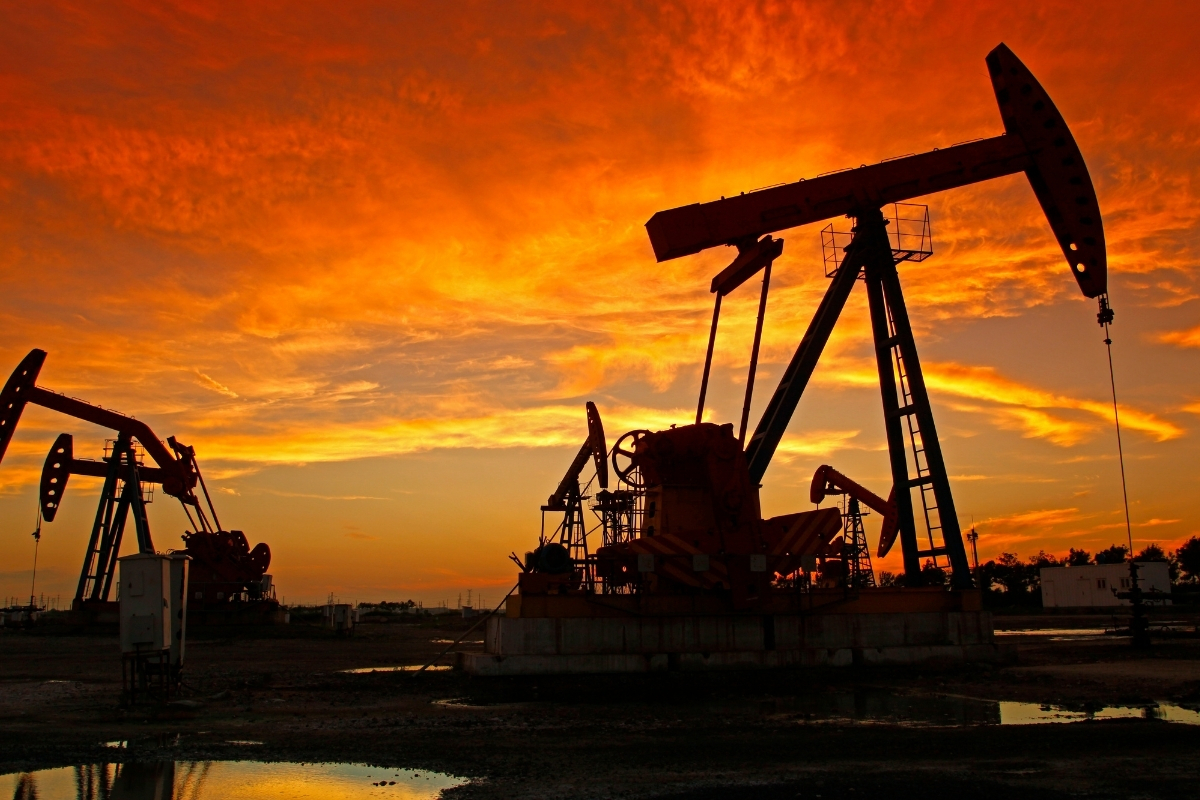 Ortadoğu’daki gerginlik küresel piyasaları sarstı: Petrol, altın ve metallerde ters yönlü tepkiler