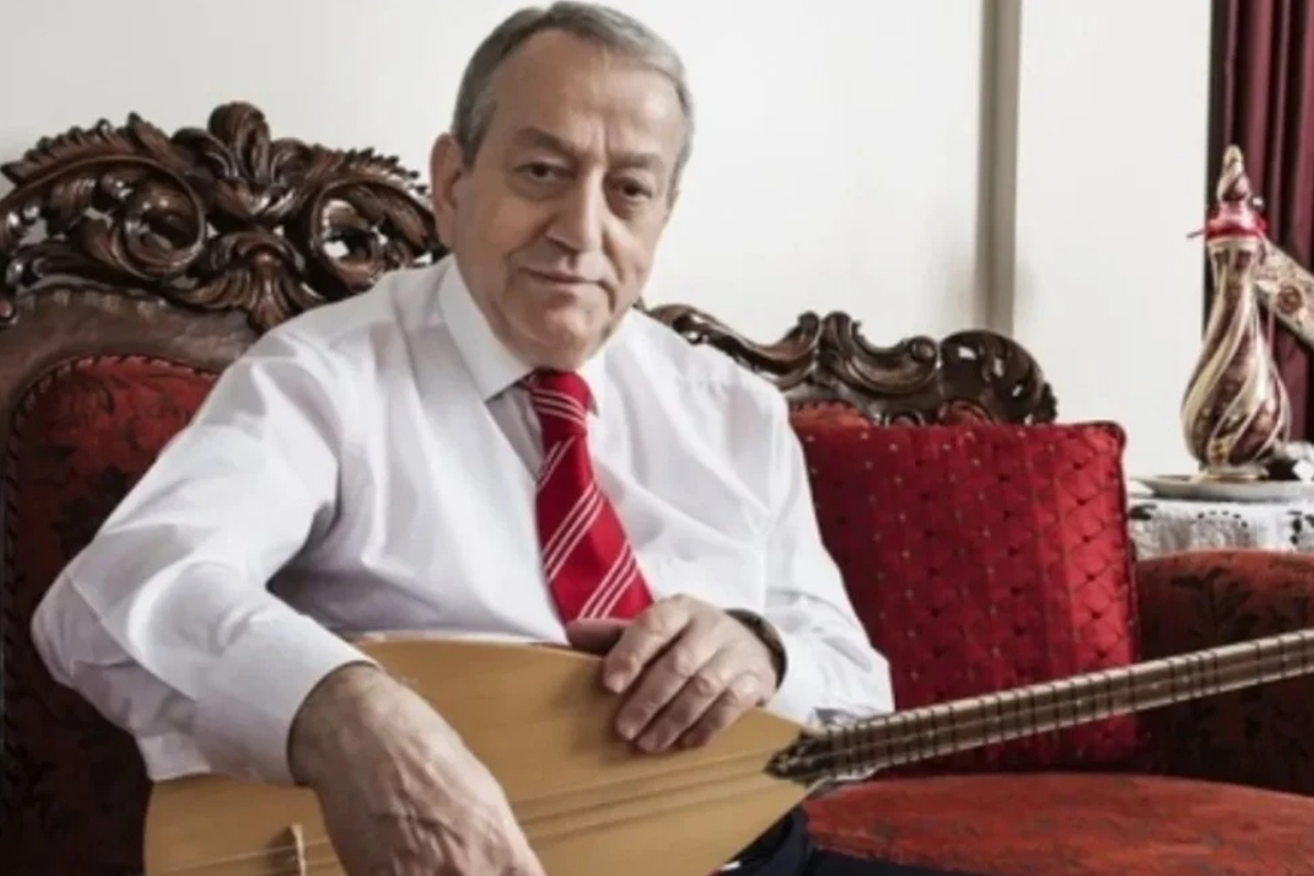 Bağlama virtüözü ve derlemeci Mehmet Erenler, pankreas kanseri nedeniyle 79 yaşında hayatını kaybetti