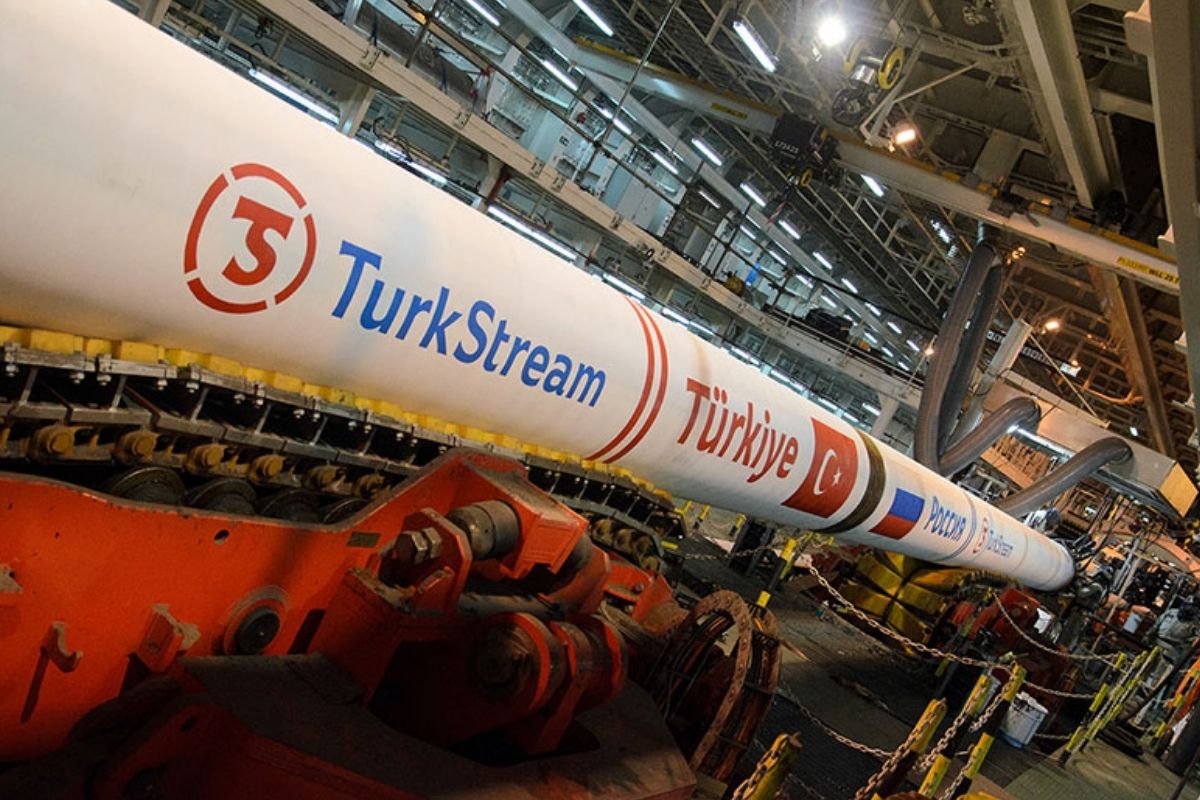 Gazprom Avrupa'nın gazını kestiği Türk Akım Hattı'nı 6 gün sonra yeniden çalıştırdı
