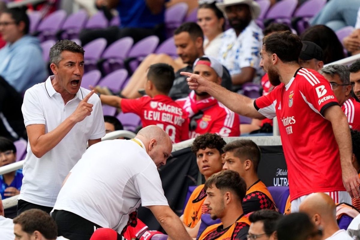 Benfica'da milli futbolcu Orkun Kökçü, oyundan alınınca hocası Bruno Lage ile tartıştı