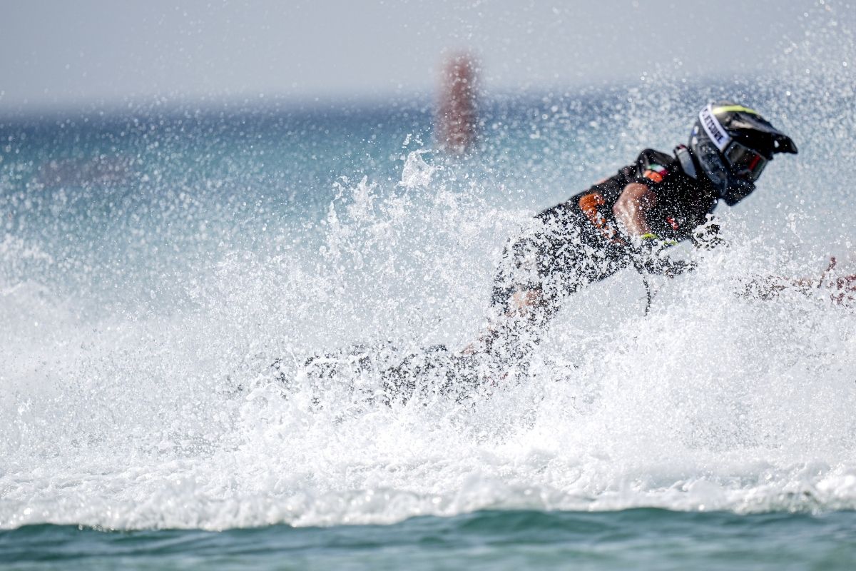 Dünya Motosurf Şampiyonası, Türkiye'de ilk kez Çeşme'de başladı