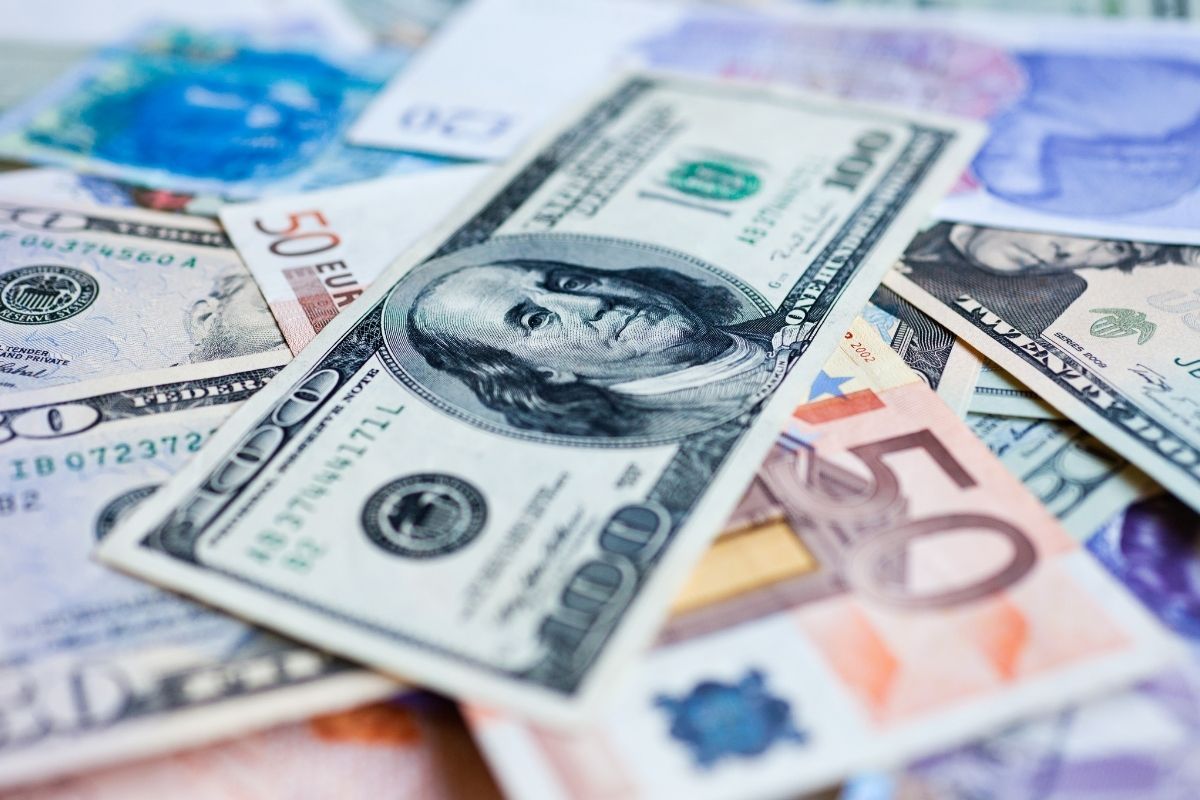 Finansal kesim dışındaki firmaların net döviz açığı nisanda arttı
