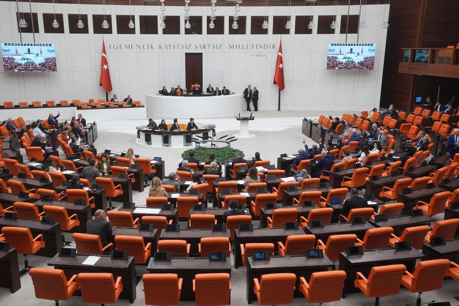 Özel Tüketim Verisi (ÖTV) düzenlemesi Meclis Plan ve Bütçe Komisyonu'nda kabul edildi