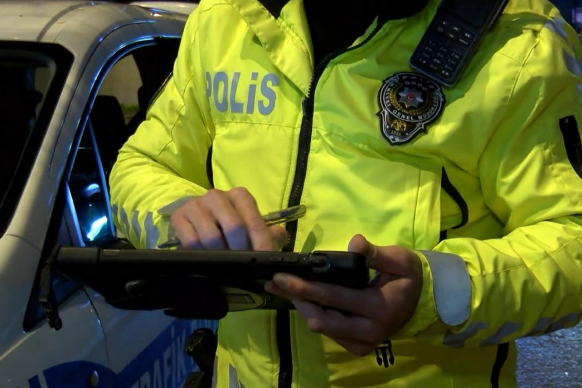 Trafik cezalarına zam yapılmasını öngören kanun teklifinin görüşmeleri bir sonraki yasama yılına kaldı