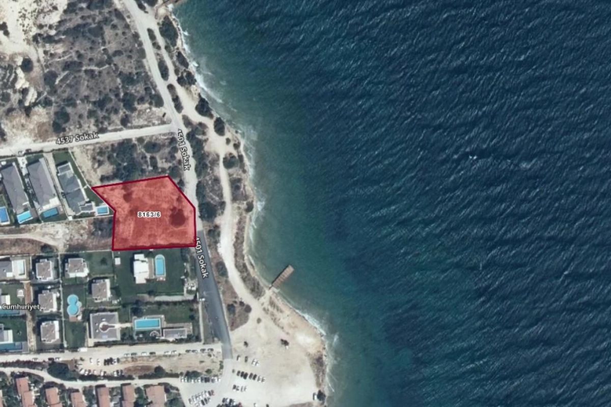 Gümüldür'de 32 bin 600 metrekarelik denize sıfır arazi satışta