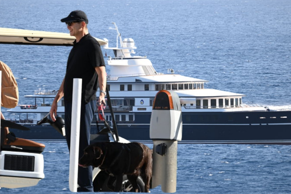 Koç Holding Yönetim Kurulu Başkanı Ömer Koç, Meserret isimli lüks yatıyla Bodrum açıklarında mavi tura çıktı