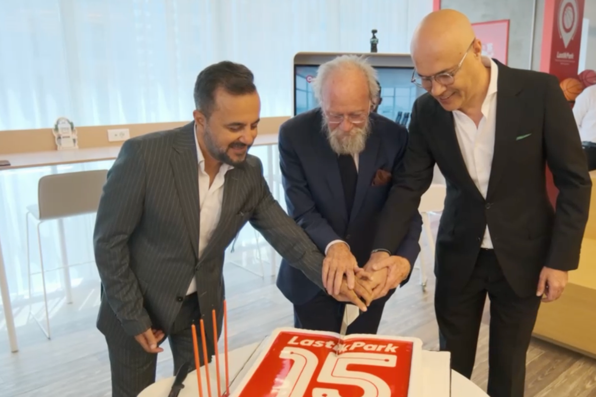 Tatko Lastik’te 30 yıl yönetim kurulu üyeliği yapan Galatasaray eski Başkanı Alp Yalman, LastikPark’ın kuruluş etkinliklerine katıldı
