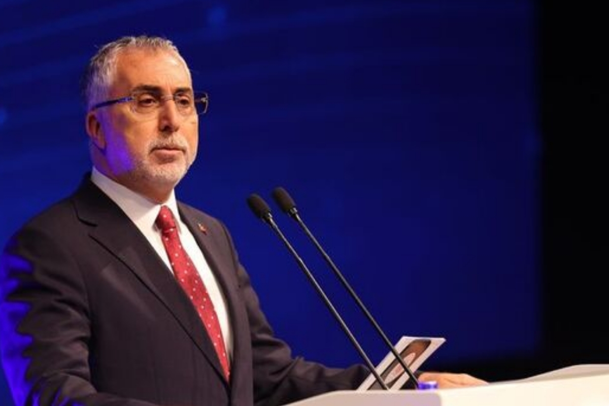 Vedat Işıkhan: Haziran enflasyon verisi sonrası en düşük emekli aylığı artırımı için Hazine ve Maliye Bakanlığı ile görüşmeler yapılacak