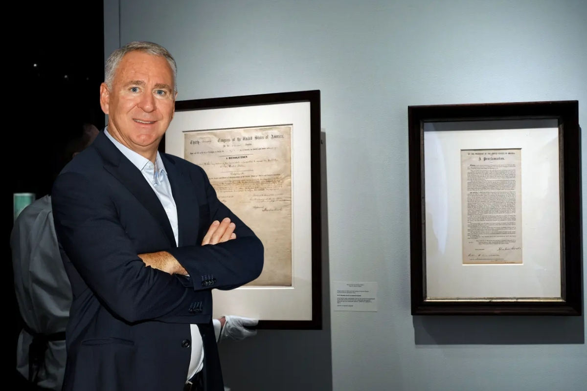 Milyarder Ken Griffin, Lincoln imzalı tarihi belgeleri 18,1 milyon dolara satın aldı