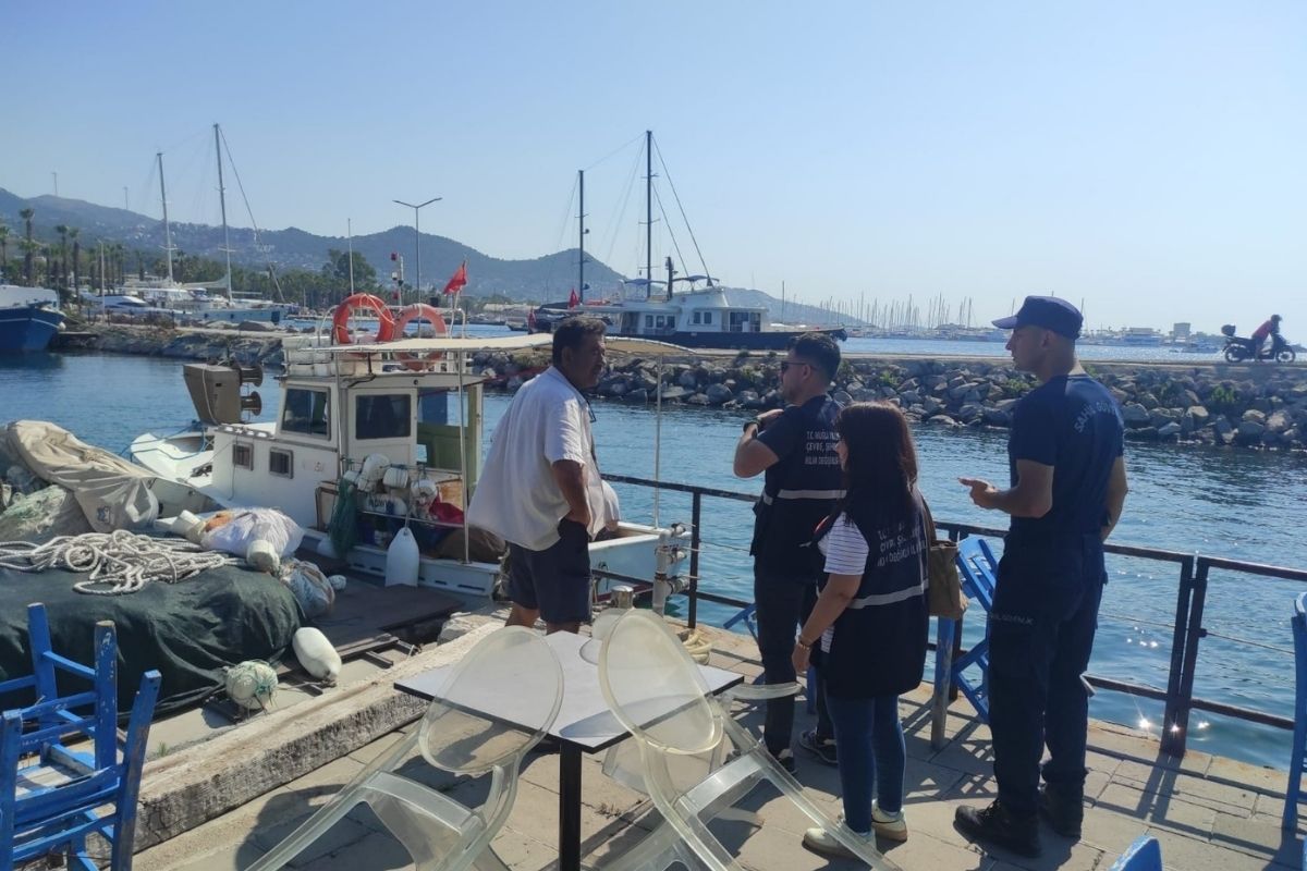 Muğla’da atık almadan 'Atık Transfer Formu' düzenleyen atık alım teknelerine ceza yağdı