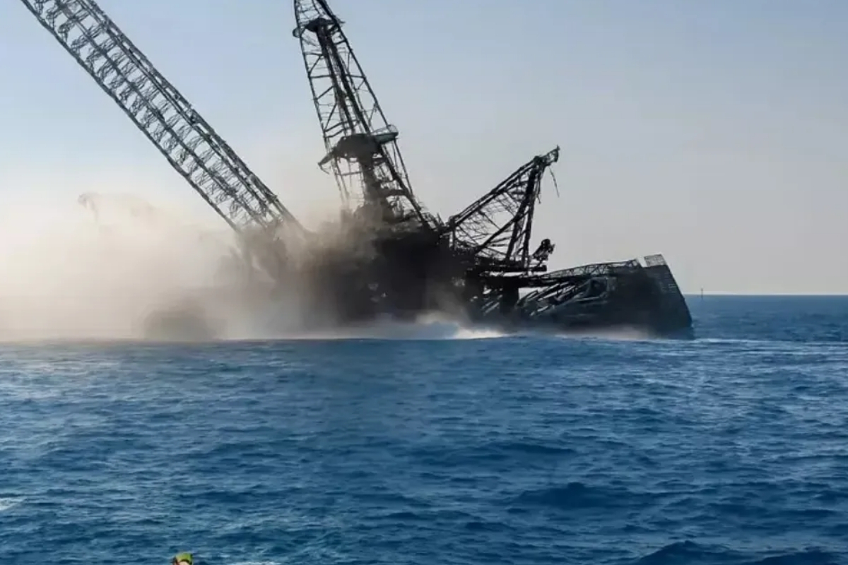 OSOCO’ya Ait Adam Marine 12’nin devrilmesi, Süveyş’te enerji lojistiğini sarsarken kurtarma ekipleri kayıp için çalışmalarını yoğunlaştırdı