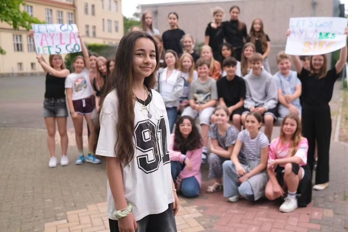 12 yaşındaki Ayla Uluçam, Almanya’nın en iyi kitap okuyan öğrencisi seçildi