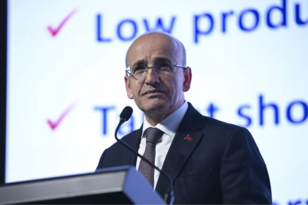 Hazine ve Maliye Bakanı Mehmet Şimşek Londra'da: İslami Finans Zirvesi'nin açılış konuşmasını yapacak, yatırımcılarla buluşacak