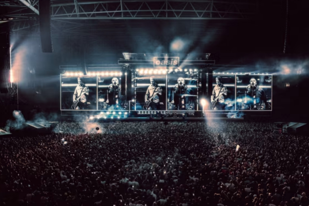 Definitely Maybe’nin 30’uncu yılında Oasis, Cardiff'teki dev konserle hayranlarıyla yeniden buluştu