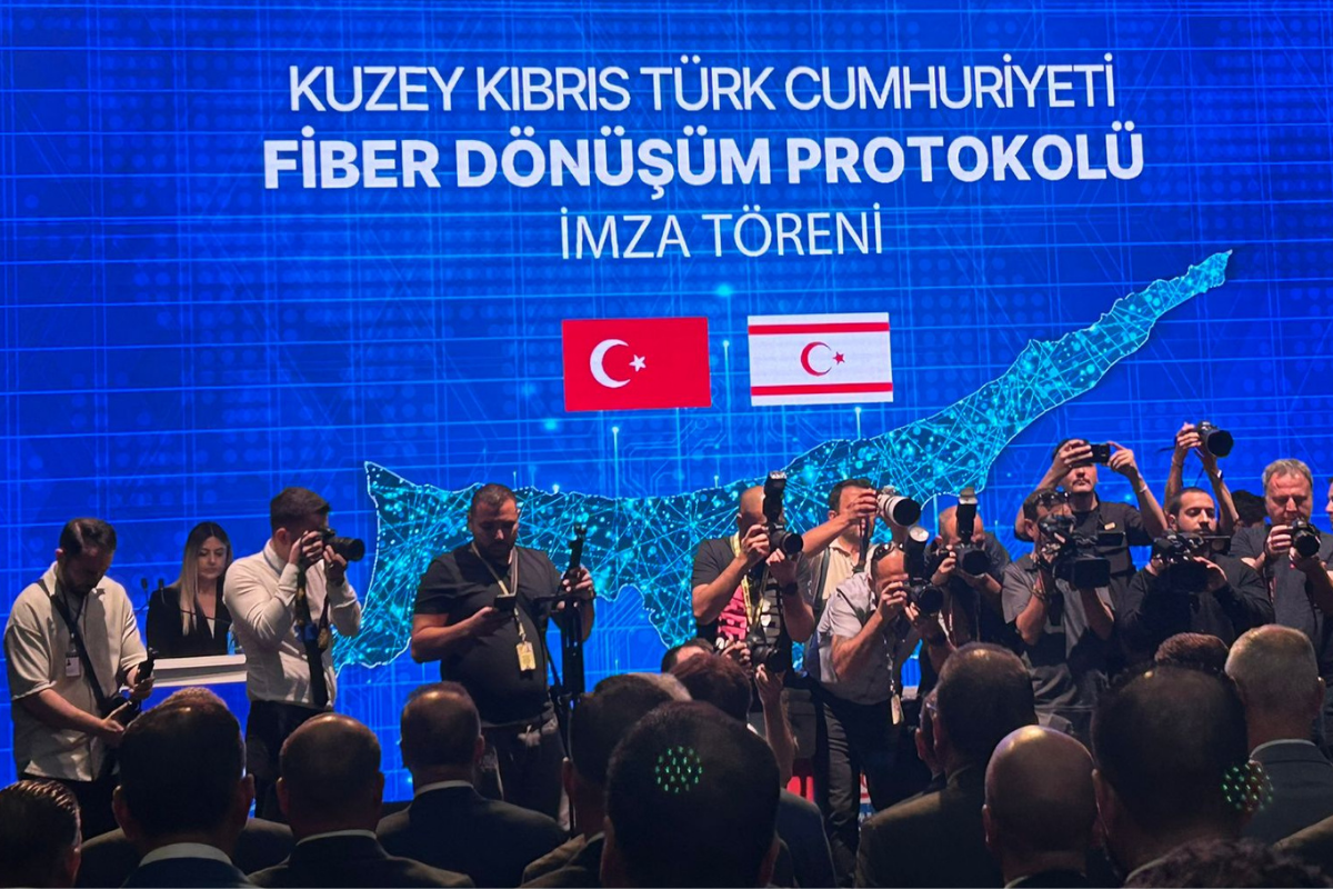 Türkiye ile KKTC anlaştı, Yavru Vatan’ı fiber teknolojisine Türk Telekom taşıyacak