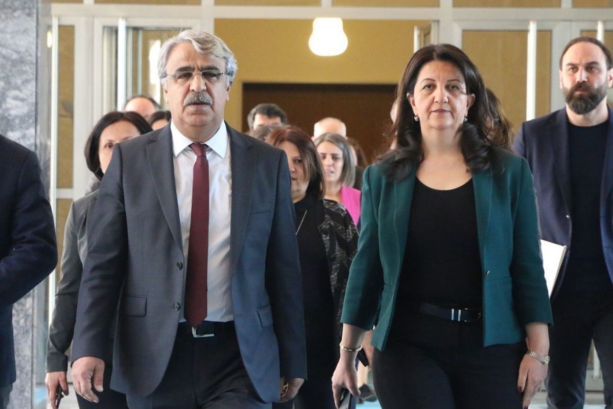 DEM heyeti önce Bahçeli'yi sonra Özel'i ziyaret edecek