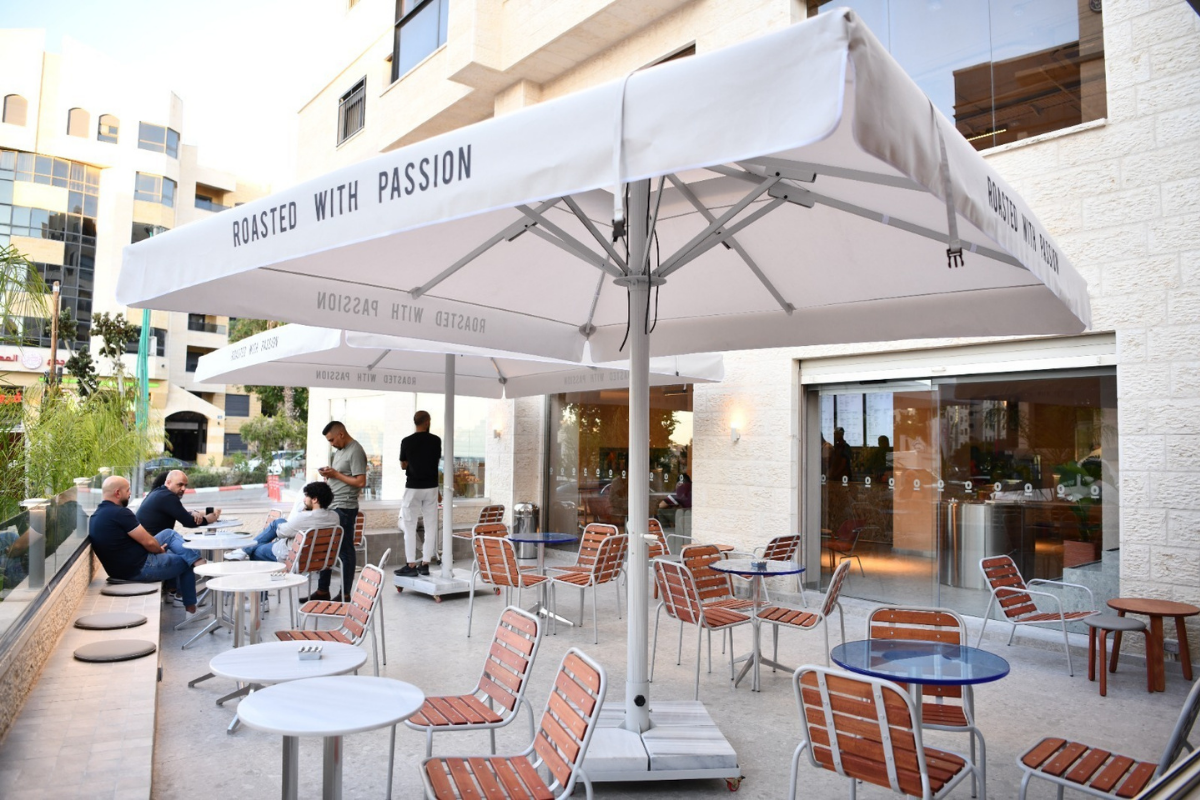 Espressolab, Filistin pazarına Ramallah'ta açtığı iki yeni mağazayla giriş yaptı