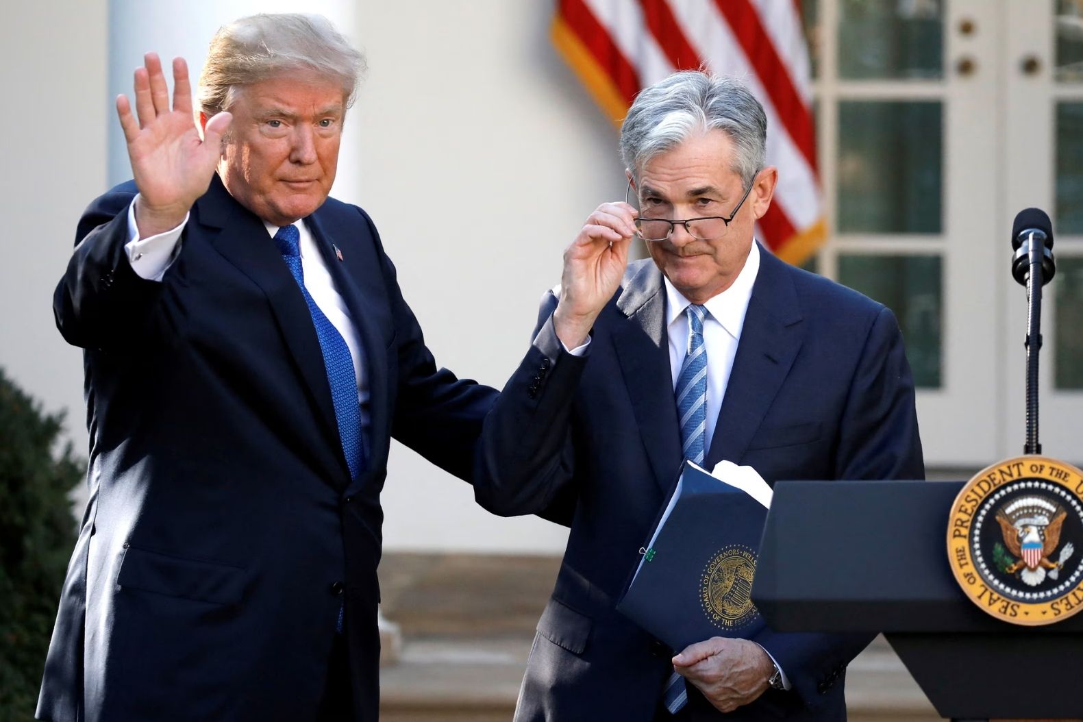 Beyaz Saray yetkilisi: Trump, Powell'ı yakında kovabilir