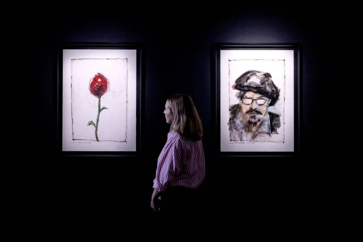 Johnny Depp, kızı Lily-Rose ve kendi portresinden ilham alan yeni sanat koleksiyonunu tanıttı