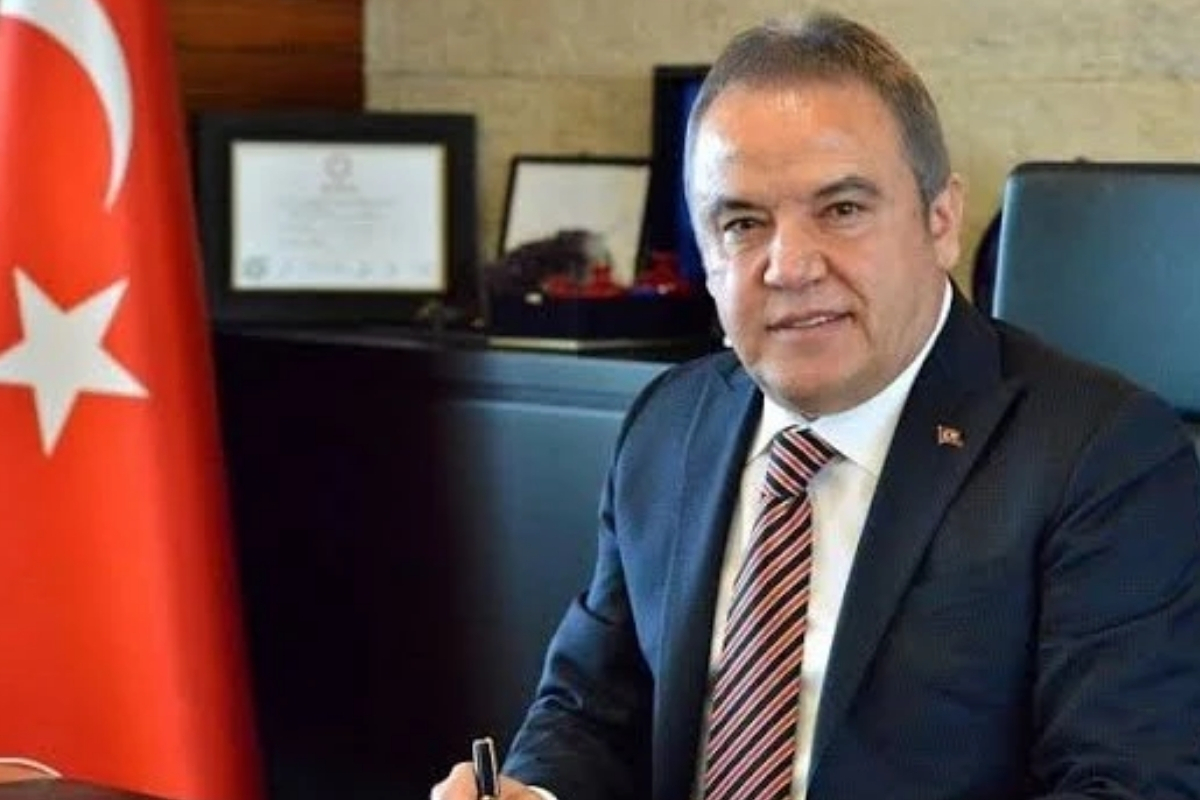 Antalya Büyükşehir Belediye Başkanı Muhittin Böcek’in tutukluluğuna yapılan itiraz mahkeme tarafından reddedildi